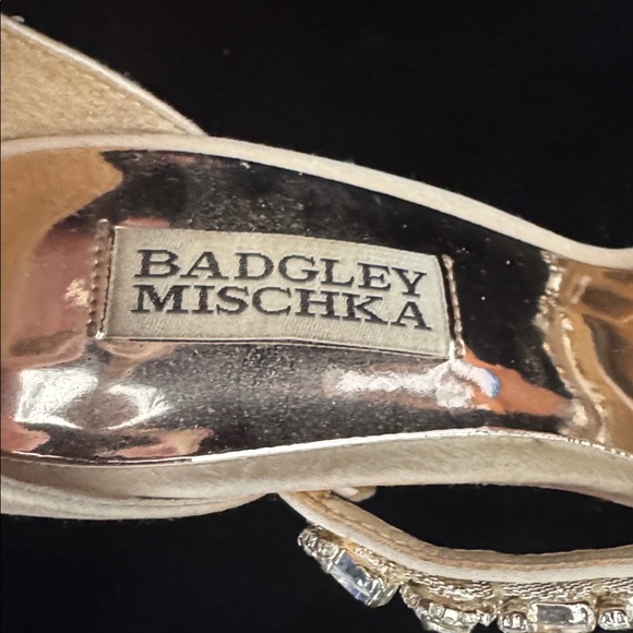 BADGLEY MISCHKA Satin Heels - Picture 6 of 9